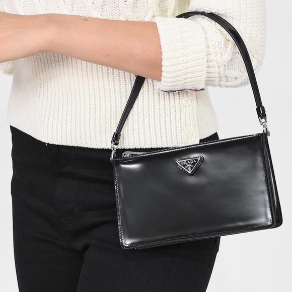 Authentic PRADA Spazzolato Mini Patent Leather Shoulder Bag Black - Picture 5 of 16